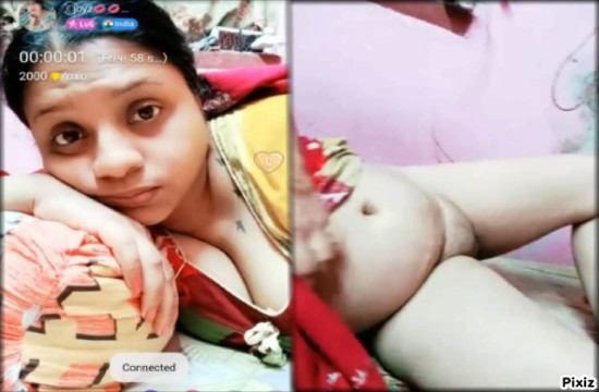 Joyz Showing Her Boobs And Nude Body On Chamet Live With Face