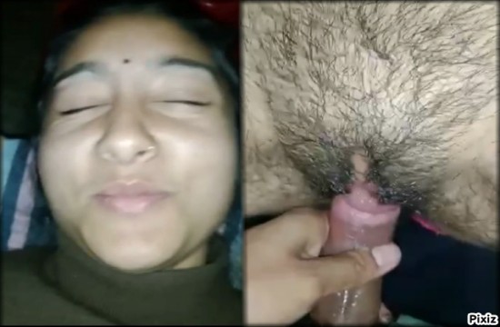 Cutie Fucking By Lover While She Talking On Phone With Clear Hindi Audio