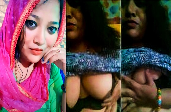 Desi Lady Showing Boobs